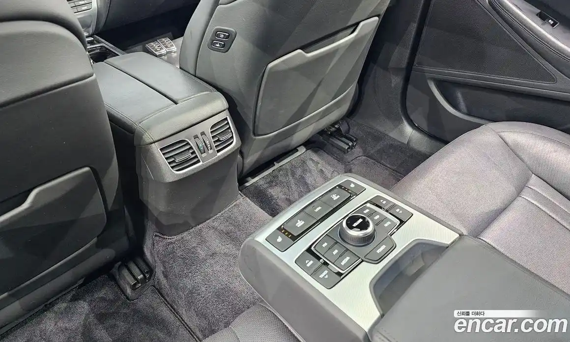 Genesis G80 2019 3.3 Автомат в Москве № 23146, фото 19