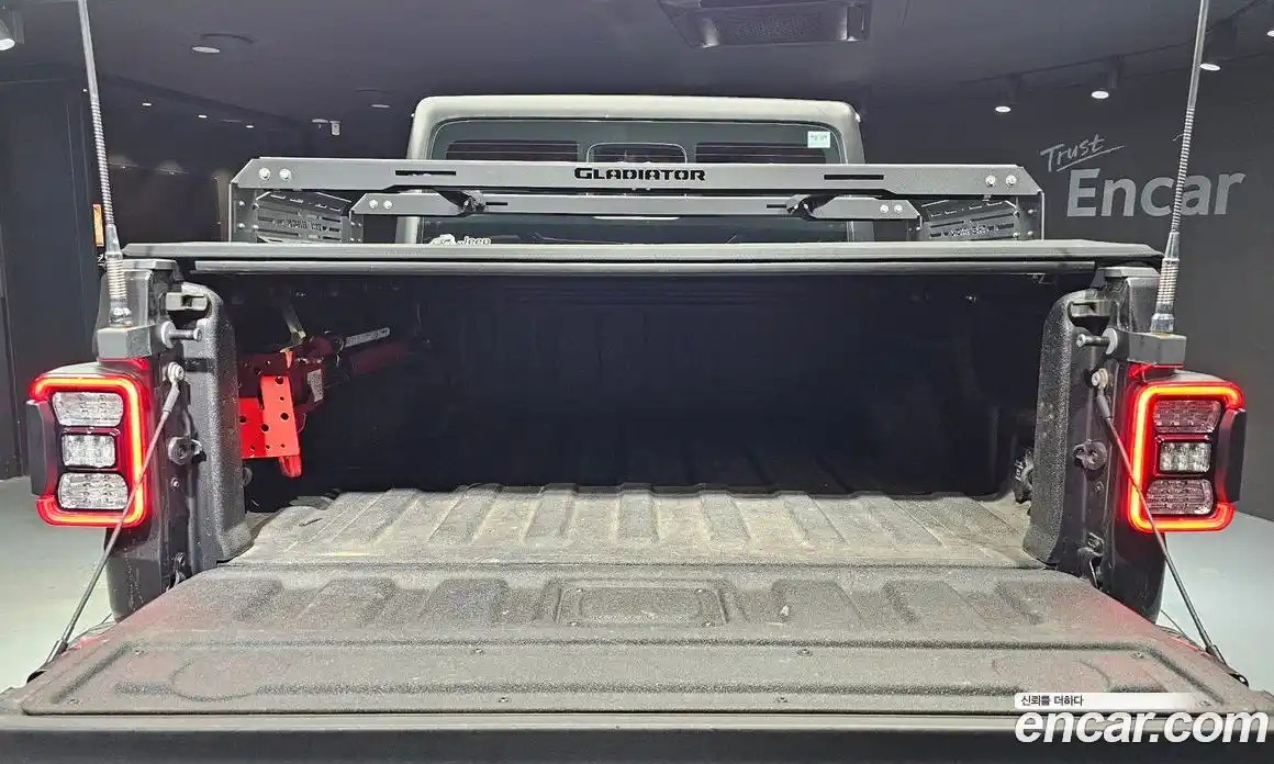 Jeep Gladiator 2021 3.6 Автомат в Москве № 232501, фото 20