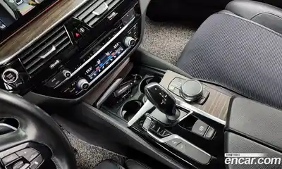 BMW 5-Series 2017 2.0 Автомат в Москве № 237299, миниатюра 9