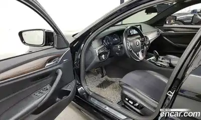 BMW 5-Series 2017 2.0 Автомат в Москве № 237299, миниатюра 10