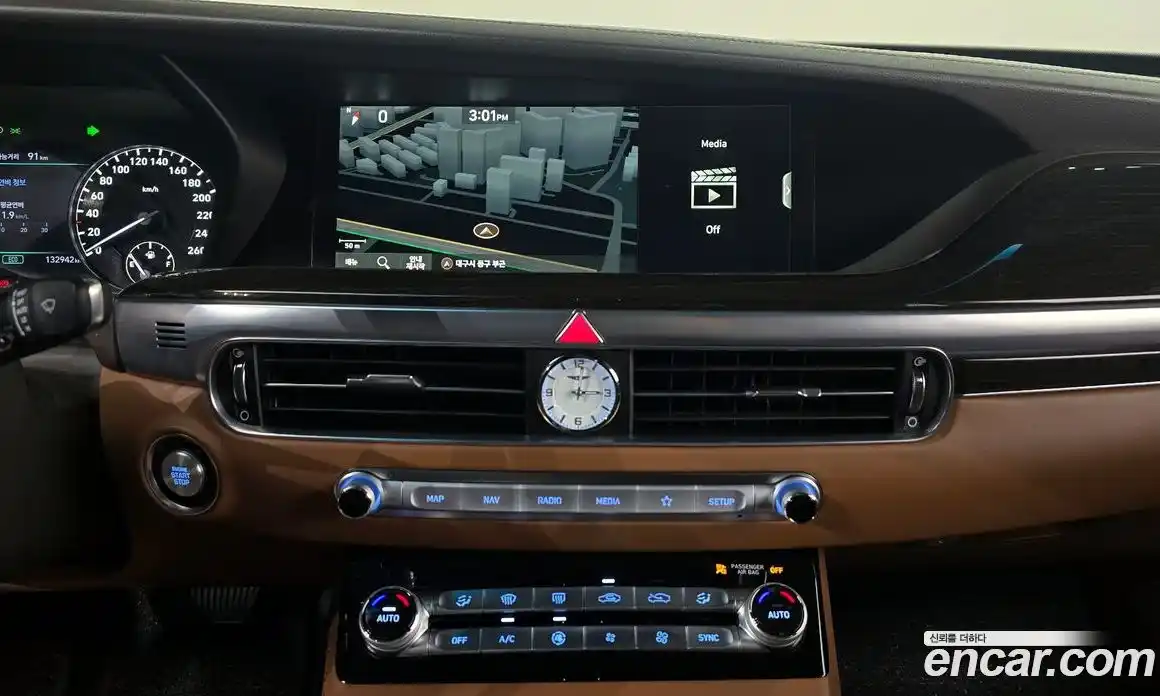 Genesis G90 2019 3.3 Автомат в Москве № 24349, фото 15