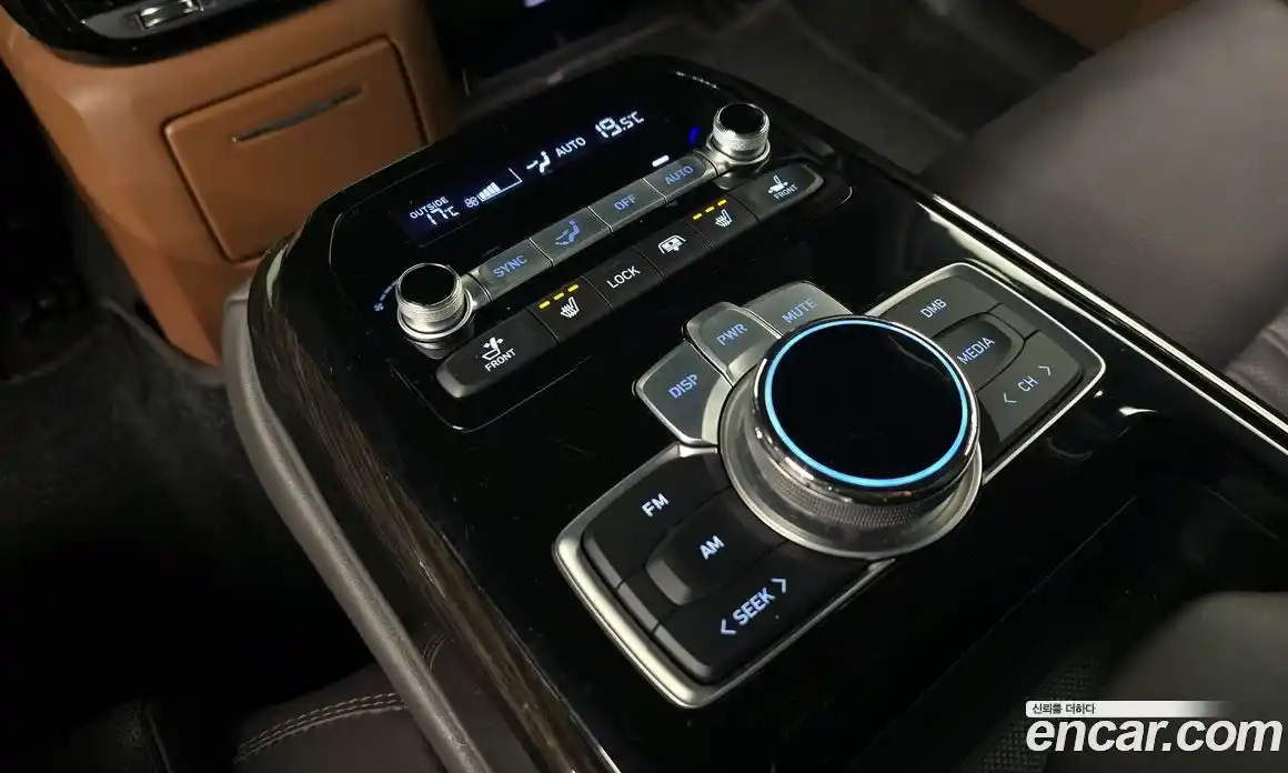 Genesis G90 2019 3.3 Автомат в Москве № 24349, фото 19