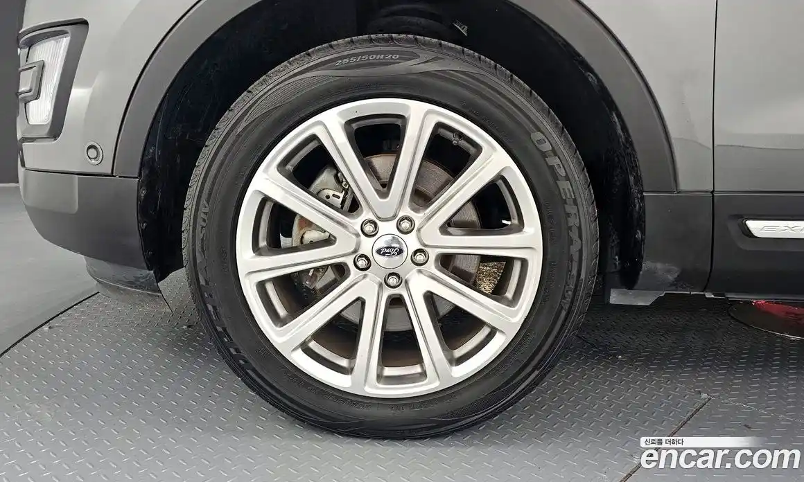 Ford Explorer 2017 2.3 Автомат в Москве № 255571, фото 5