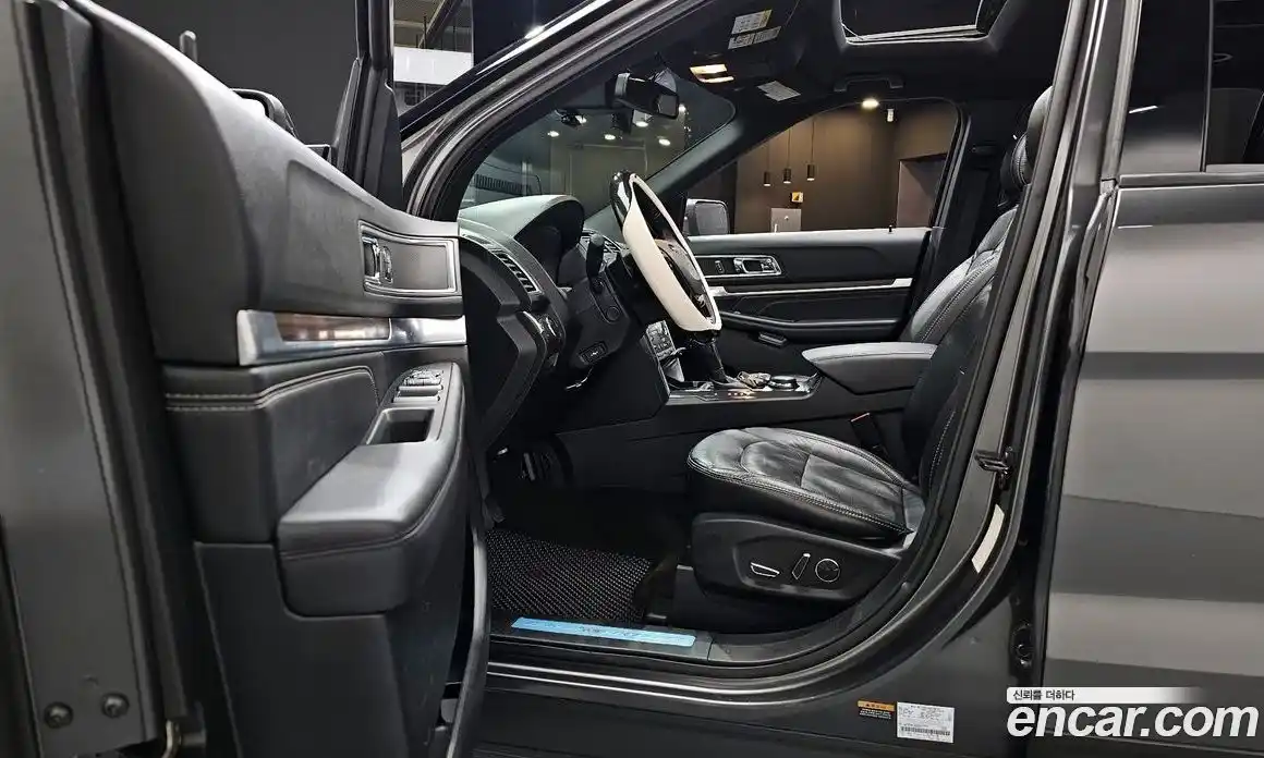 Ford Explorer 2017 2.3 Автомат в Москве № 255571, фото 10