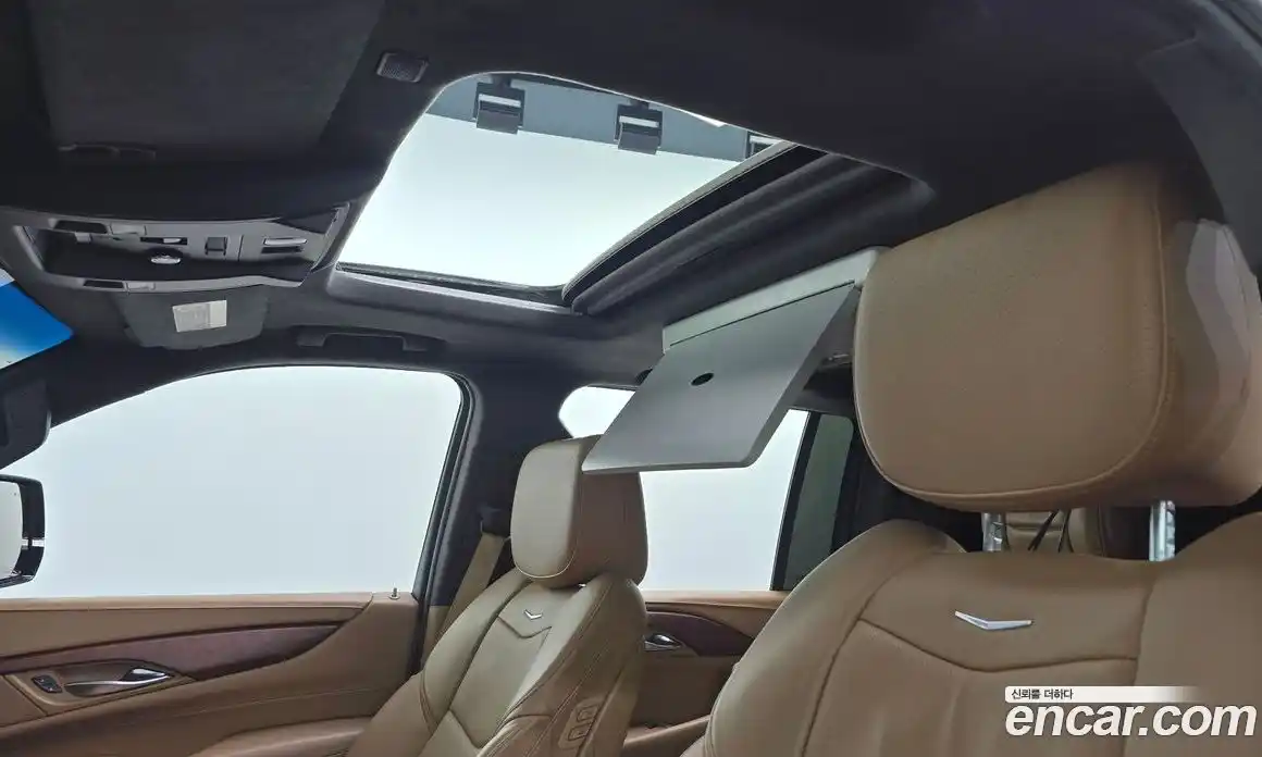 Cadillac Escalade 2017 6.2 Автомат в Москве № 256488, фото 19