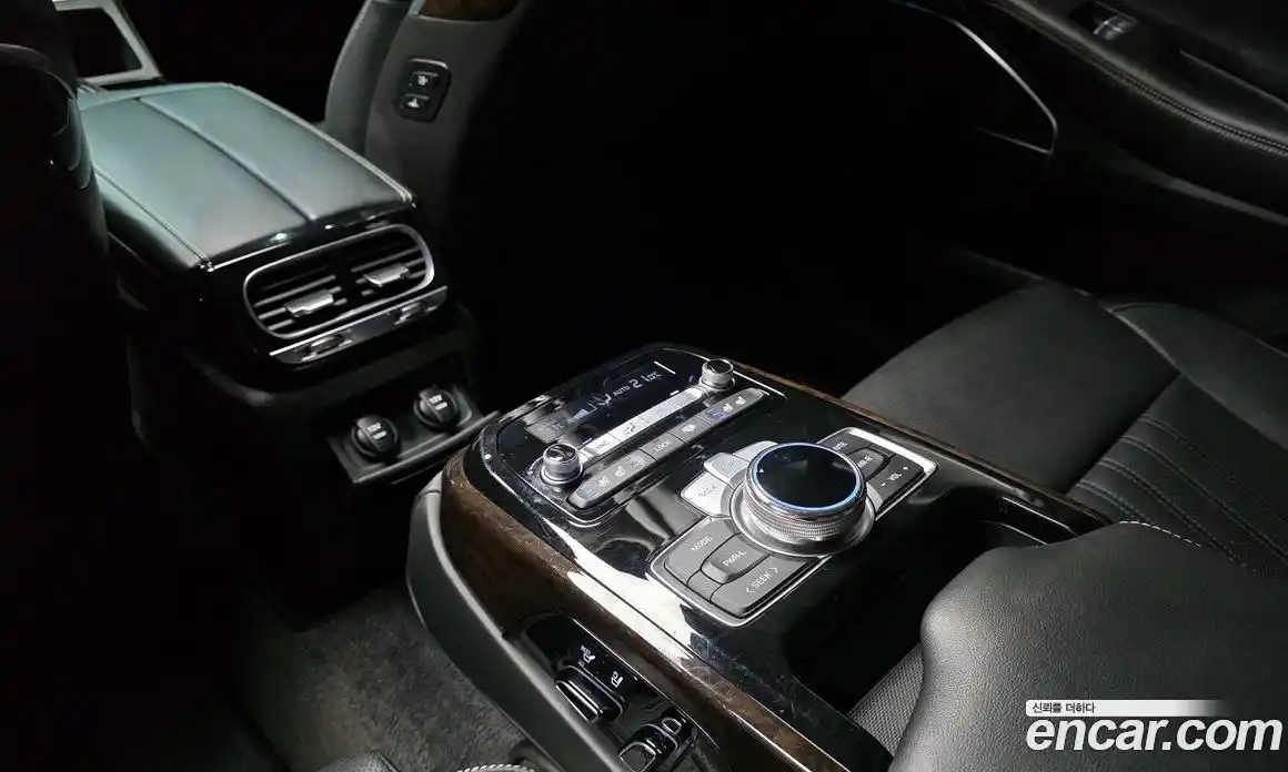 Genesis G90 2021 3.8 Автомат в Москве № 259936, фото 18