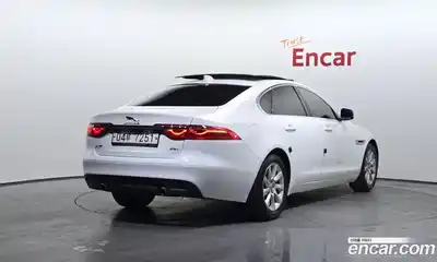 Jaguar XF 2017 2.0 Автомат в Москве № 262119, миниатюра 2