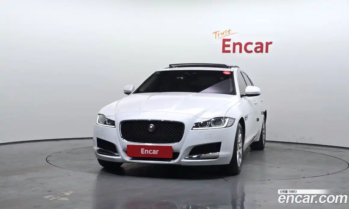 Jaguar XF 2017 2.0 Автомат в Москве № 262119, фото 3