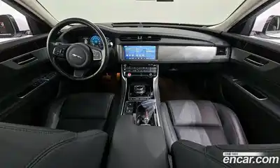 Jaguar XF 2017 2.0 Автомат в Москве № 262119, миниатюра 7