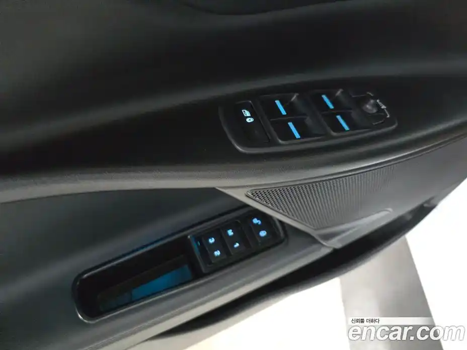 Jaguar XE 2016 2.0 Автомат в Москве № 304983, фото 11