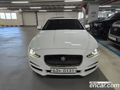 Jaguar XE 2016 2.0 Автомат в Москве № 304983, миниатюра 3