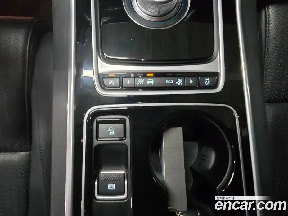 Jaguar XE 2016 2.0 Автомат в Москве № 304983, фото 9