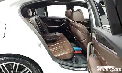 BMW 5-Series 2018 3.0 Автомат в Москве № 337246, миниатюра 12