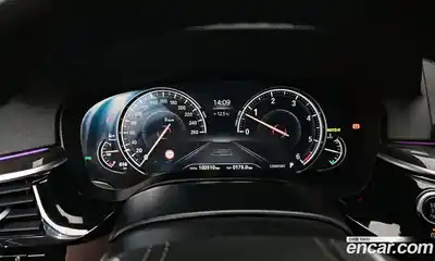 BMW 5-Series 2018 3.0 Автомат в Москве № 337246, миниатюра 8