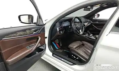 BMW 5-Series 2018 3.0 Автомат в Москве № 337246, миниатюра 10