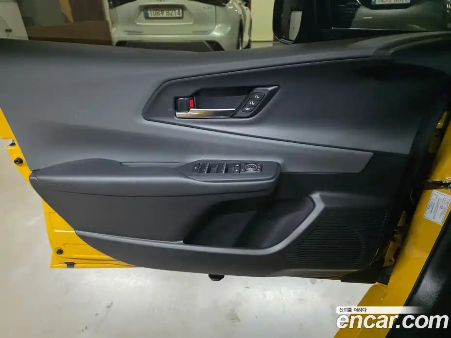 Toyota Prius 2024 2.0 Автомат в Москве № 361222, фото 11