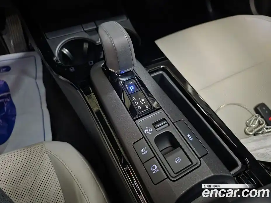 Toyota Prius 2024 2.0 Автомат в Москве № 361222, фото 16