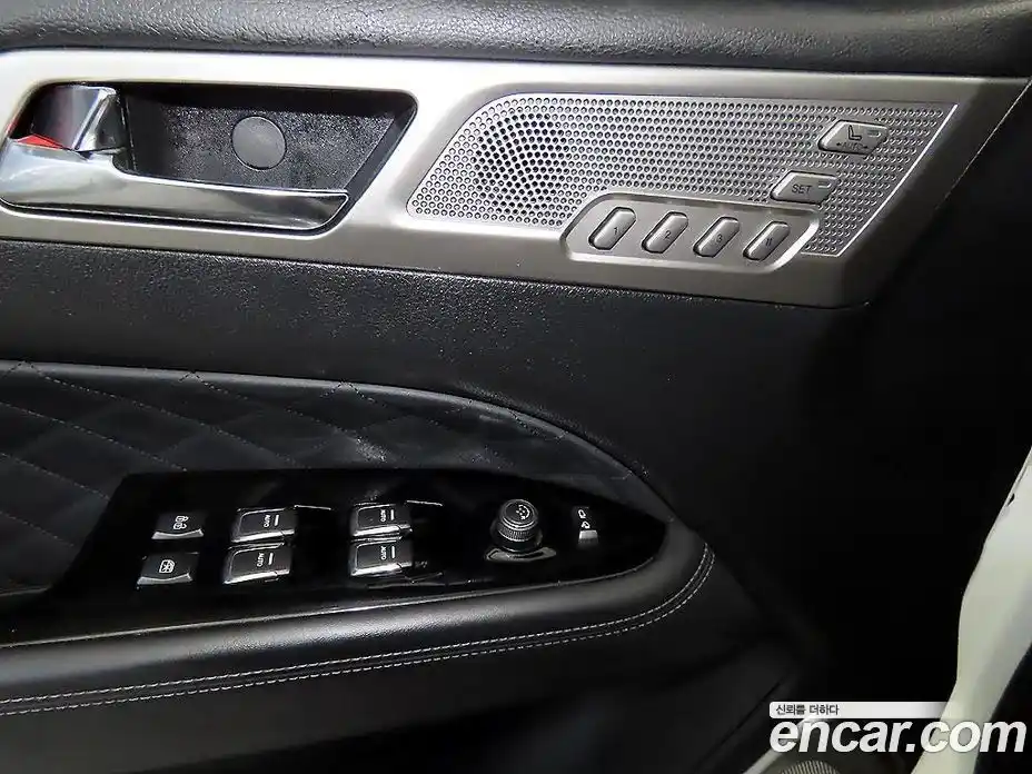 SsangYong Rexton 2018 2.2 Автомат в Москве № 369795, фото 13