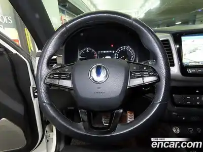 SsangYong Rexton 2018 2.2 Автомат в Москве № 369795, миниатюра 6