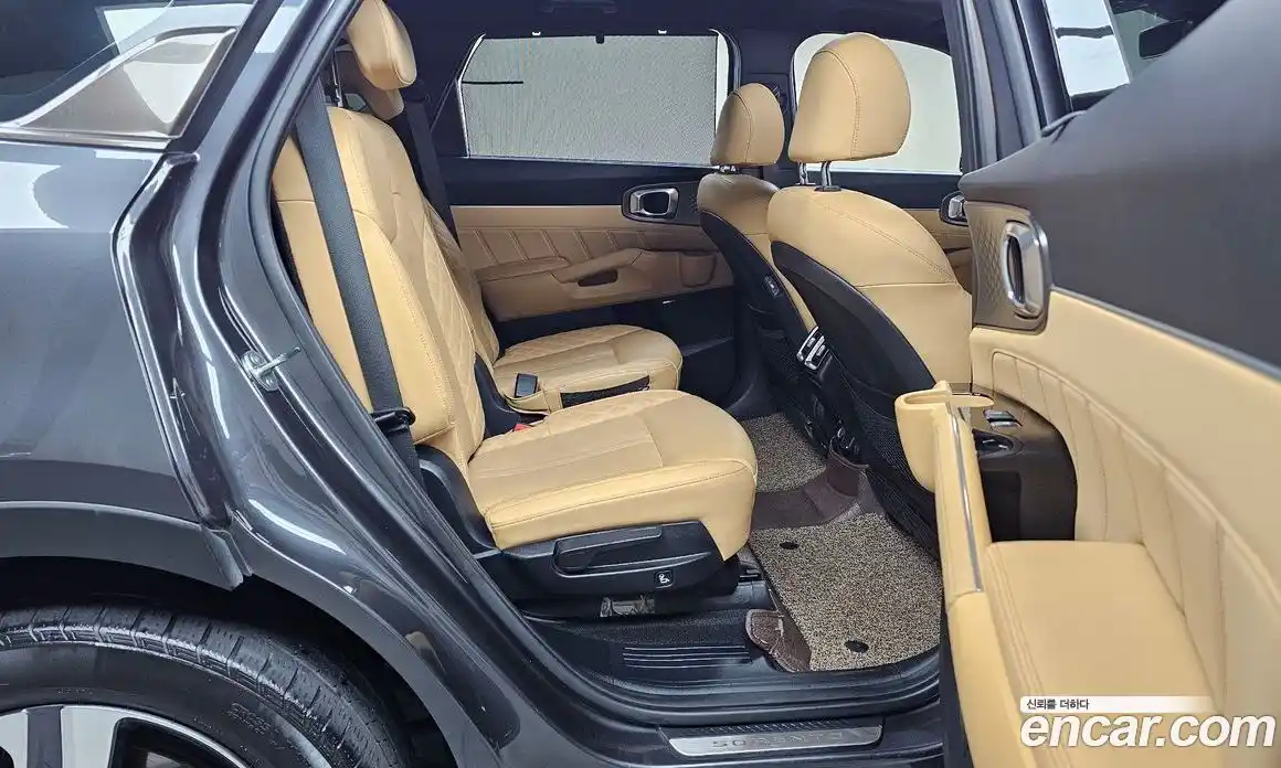 Kia Sorento 2022 1.6 Автомат в Москве № 385748, фото 12