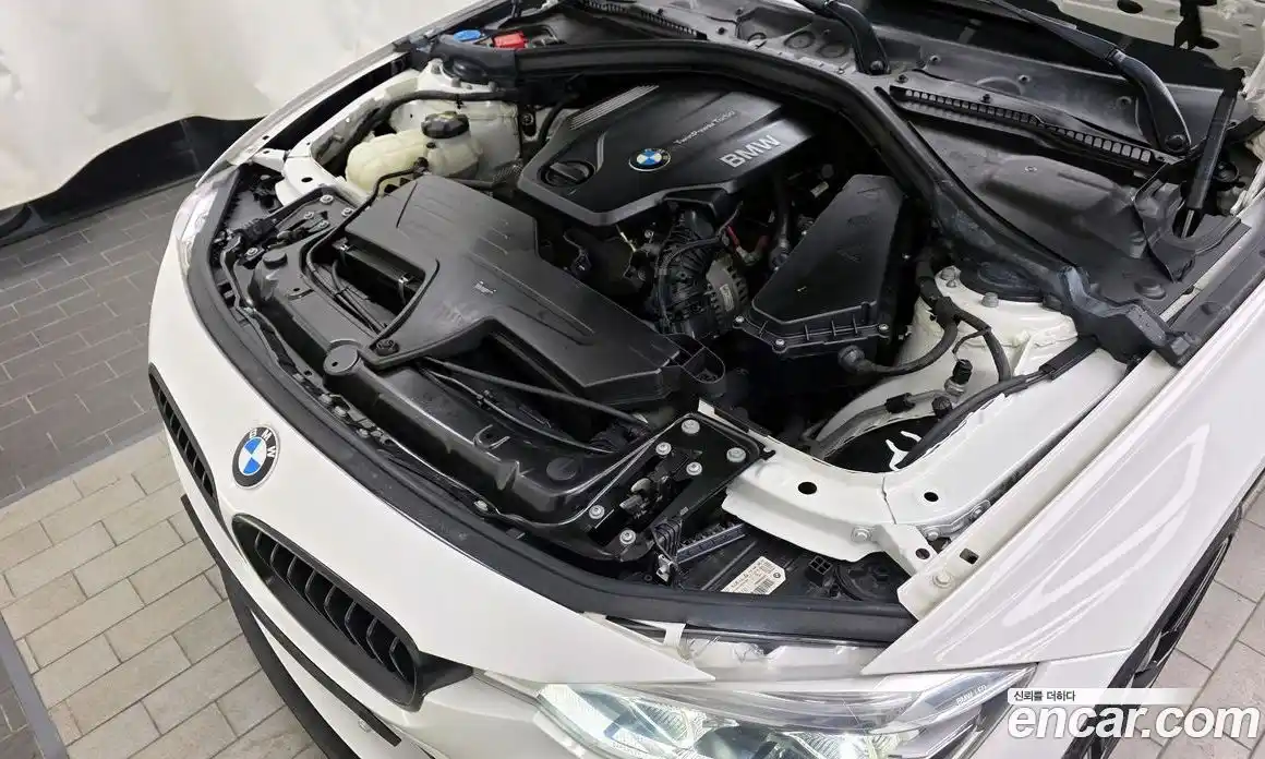 BMW 3-Series 2018 2.0 Автомат в Москве № 388402, фото 6