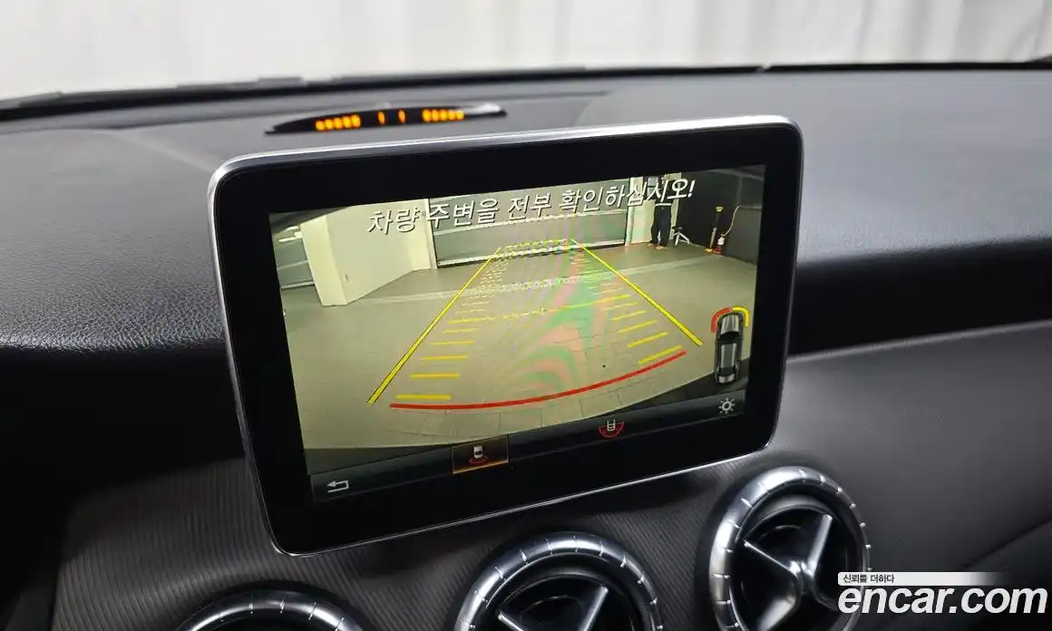 Mercedes-Benz CLA-Class 2015 2.1 Автомат в Москве № 391016, фото 15