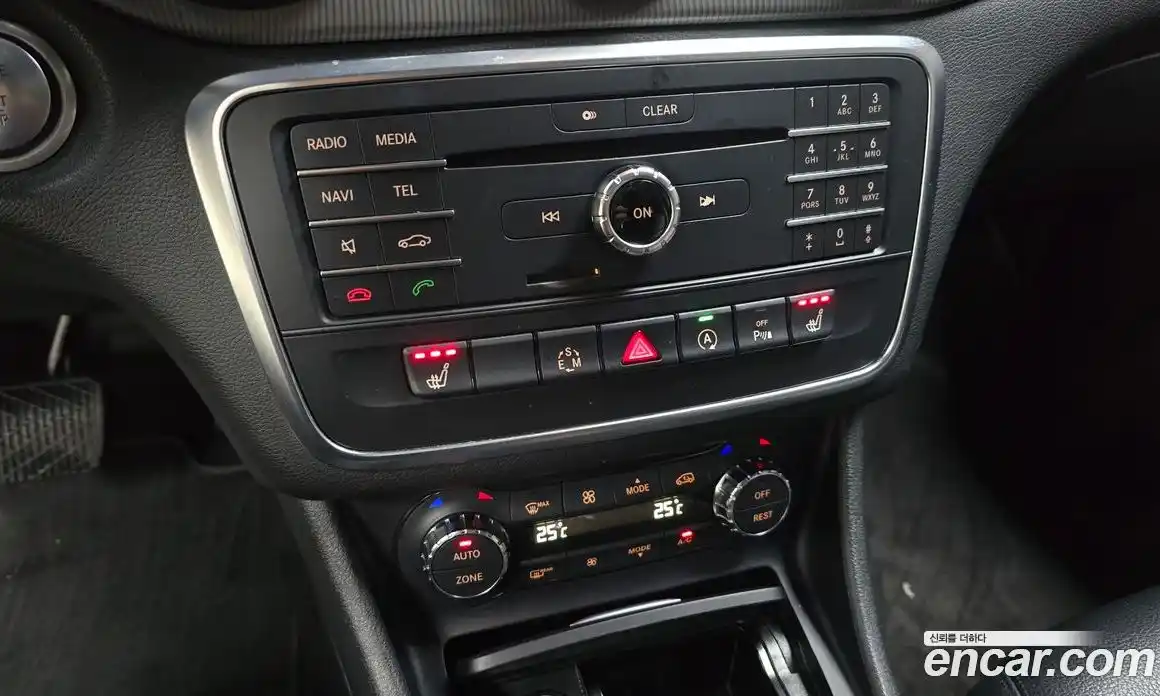 Mercedes-Benz CLA-Class 2015 2.1 Автомат в Москве № 391016, фото 16