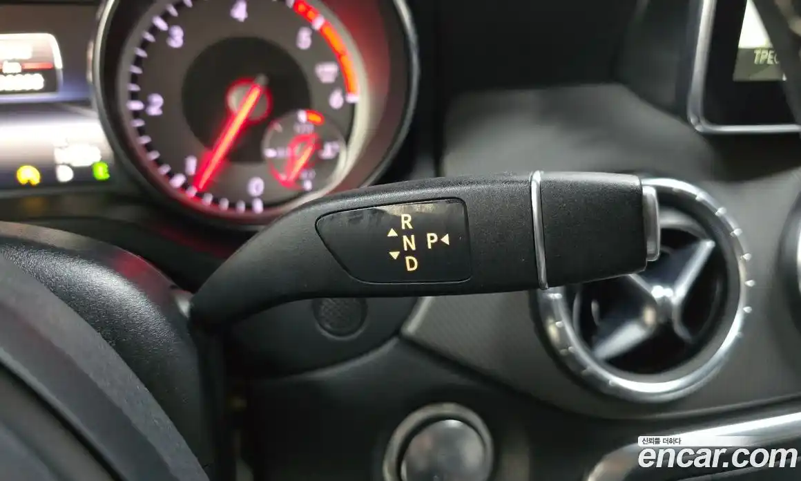 Mercedes-Benz CLA-Class 2015 2.1 Автомат в Москве № 391016, фото 9