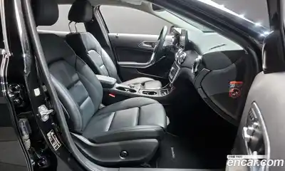 Mercedes-Benz GLA-Class 2019 2.0 Автомат в Москве № 391033, миниатюра 11