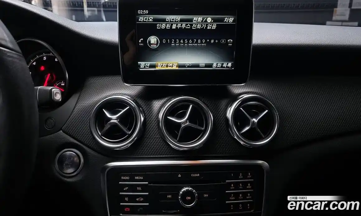 Mercedes-Benz GLA-Class 2019 2.0 Автомат в Москве № 391033, фото 15