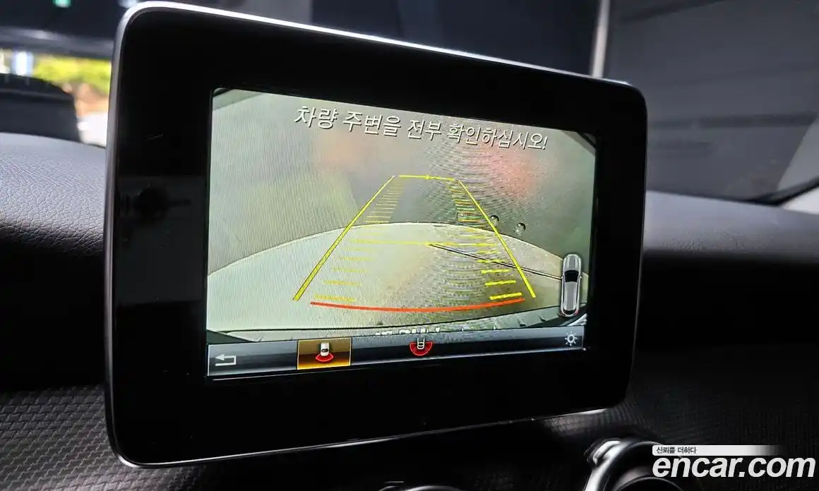 Mercedes-Benz GLA-Class 2019 2.0 Автомат в Москве № 391033, фото 16