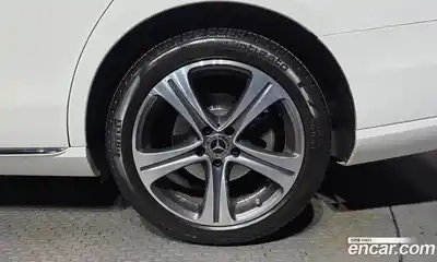 Mercedes-Benz E-Class 2018 2.0 Автомат в Москве № 468176, миниатюра 5