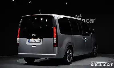 Hyundai Staria 2025 2.2 Автомат в Москве № 47554, миниатюра 2