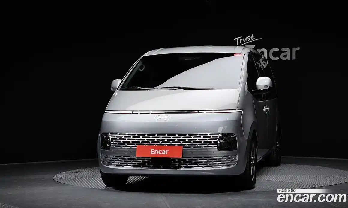 Hyundai Staria 2025 2.2 Автомат в Москве № 47554, фото 3