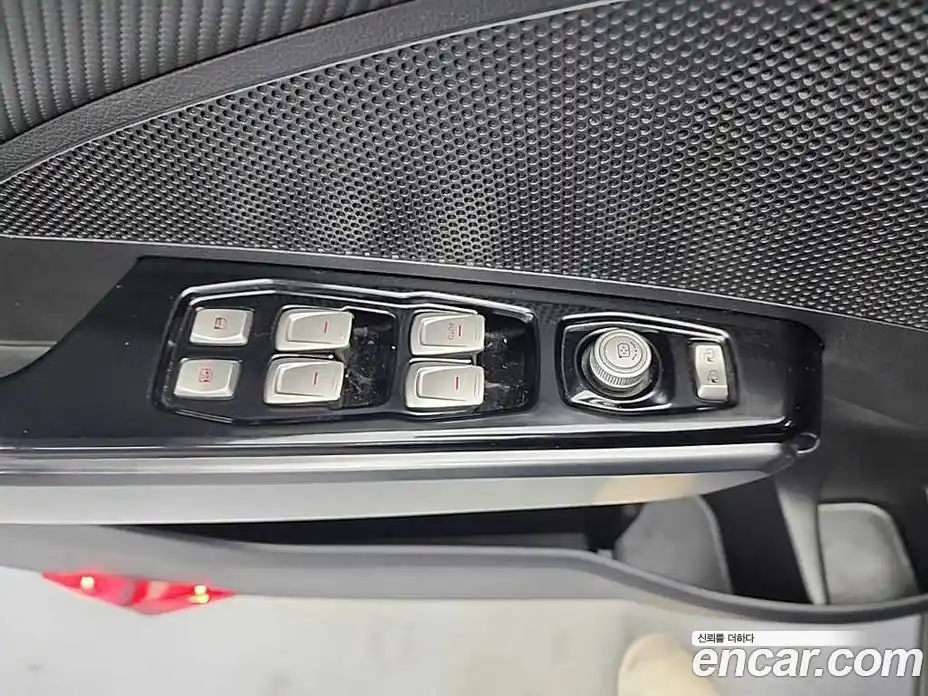 SsangYong TIBOLI 2018 1.6 Автомат в Москве № 491454, фото 15