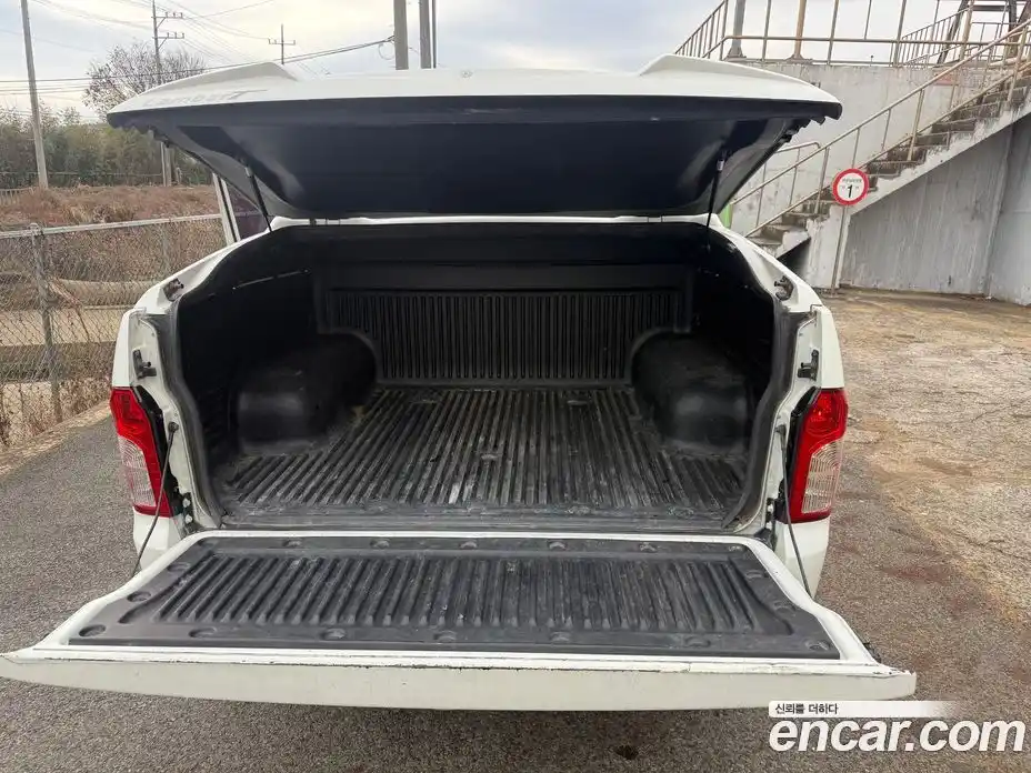 SsangYong Korando 2017 2.0 Автомат в Москве № 491603, фото 10