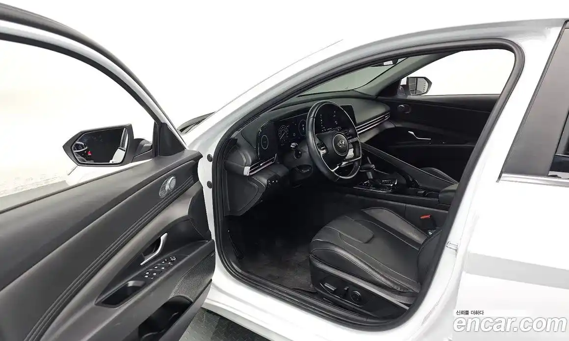 Hyundai Avante 2023 1.6 Автомат в Москве № 49473, фото 11