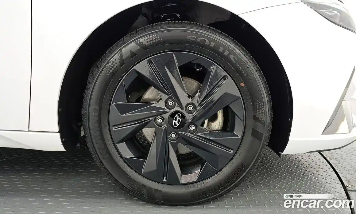 Hyundai Avante 2023 1.6 Автомат в Москве № 49473, фото 5