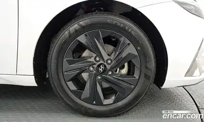 Hyundai Avante 2023 1.6 Автомат в Москве № 49473, миниатюра 5