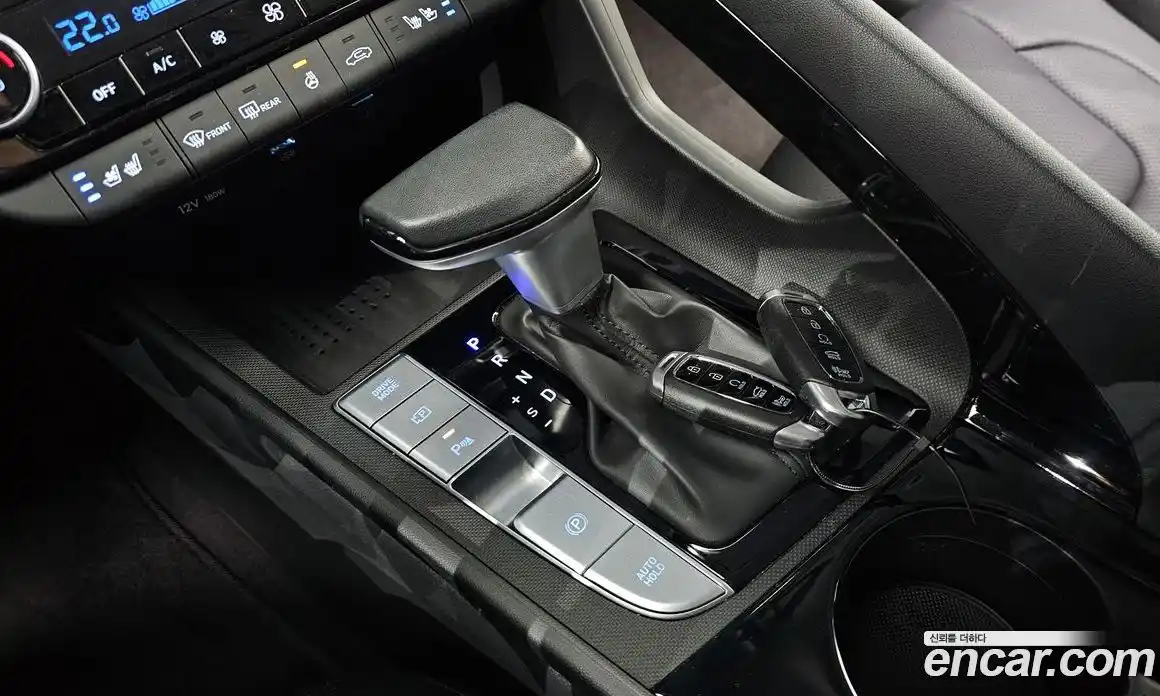 Hyundai Avante 2023 1.6 Автомат в Москве № 49473, фото 9