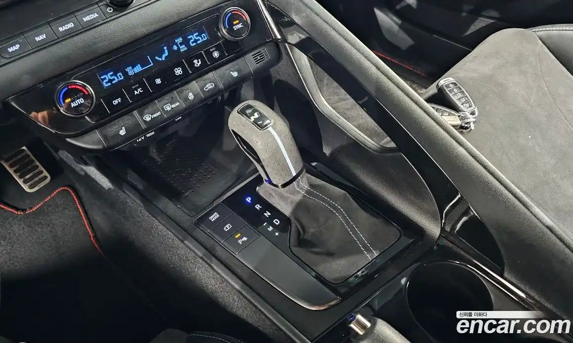 Hyundai Avante 2022 2.0 Автомат в Москве № 49780, фото 9