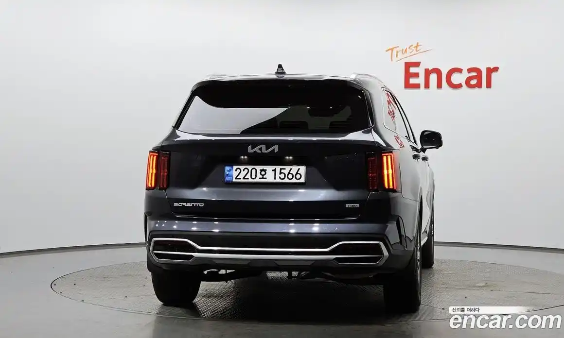 Kia Sorento 2023 1.6 Автомат в Москве № 50604, фото 3