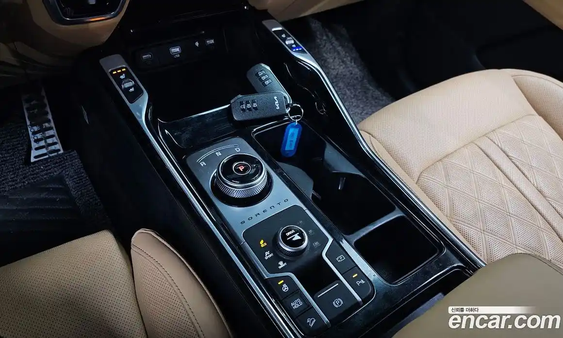 Kia Sorento 2023 1.6 Автомат в Москве № 50604, фото 8