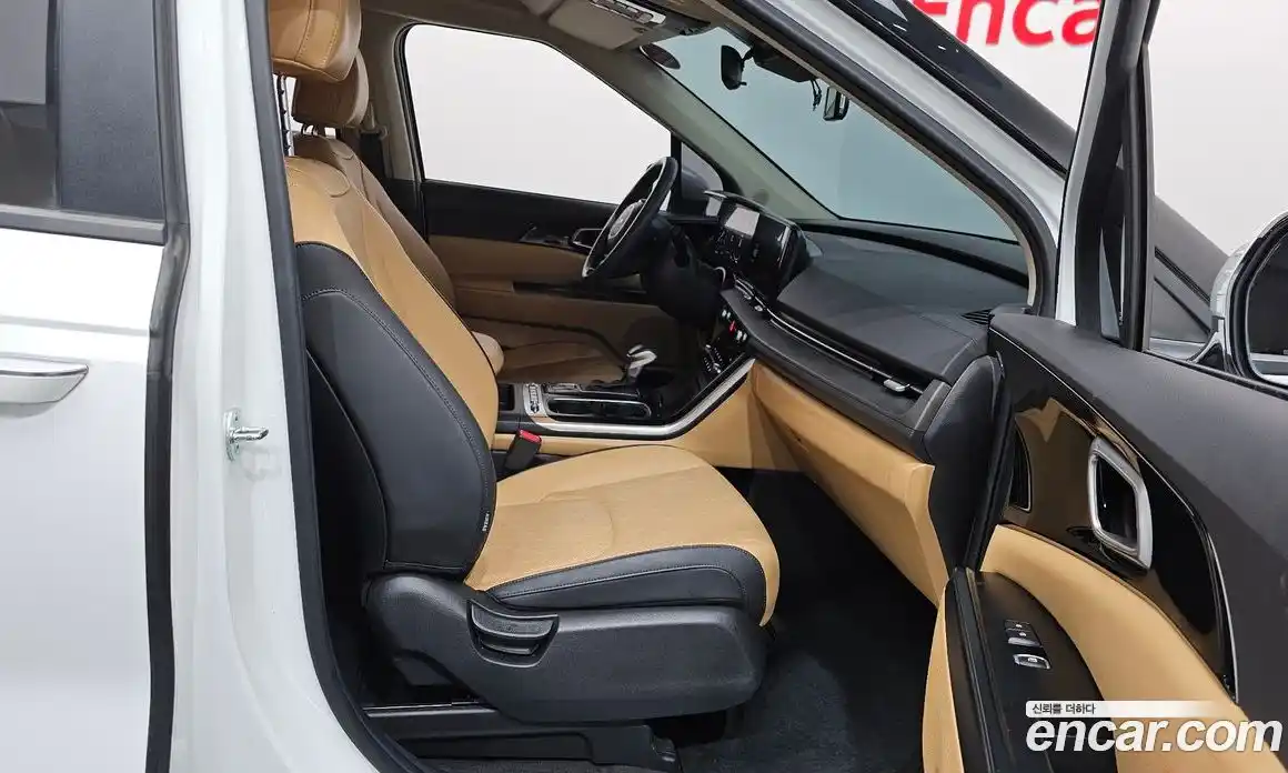 Kia Canival 2023 3.5 Автомат в Москве № 5209, фото 11