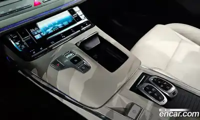 Hyundai Grandeur 2022 2.4 Автомат в Москве № 531488, миниатюра 9
