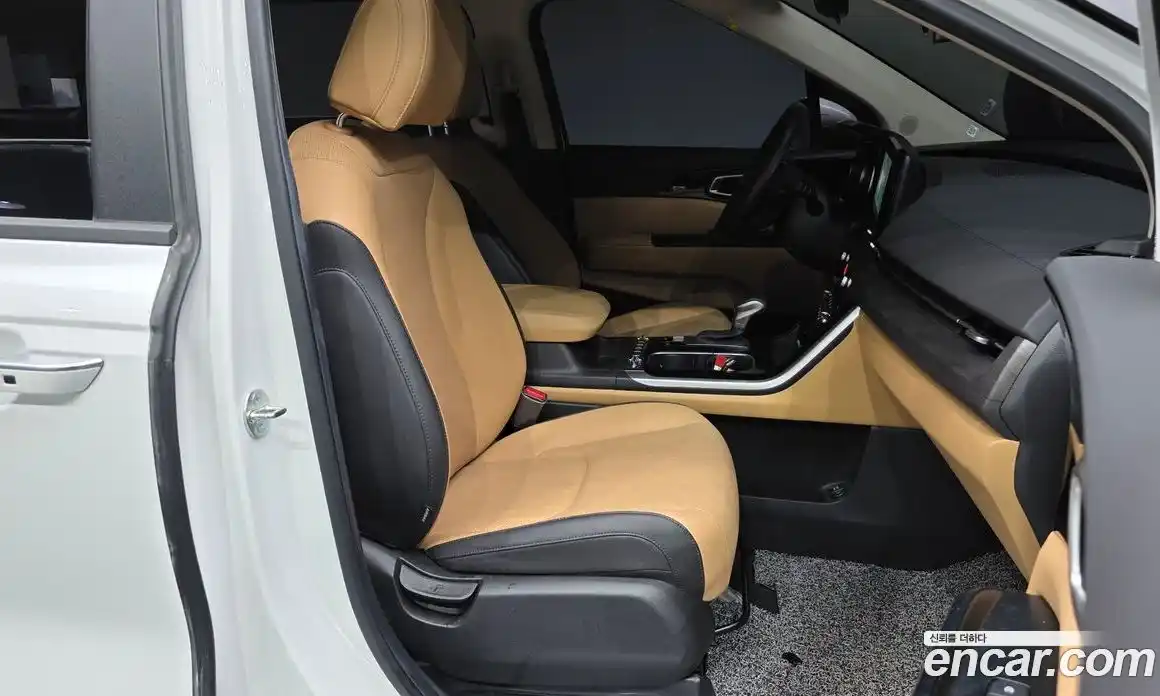 Kia Canival 2023 3.5 Автомат в Москве № 55815, фото 11