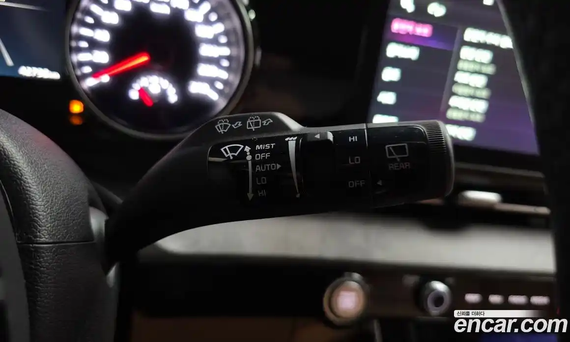 Kia Canival 2023 3.5 Автомат в Москве № 55815, фото 17