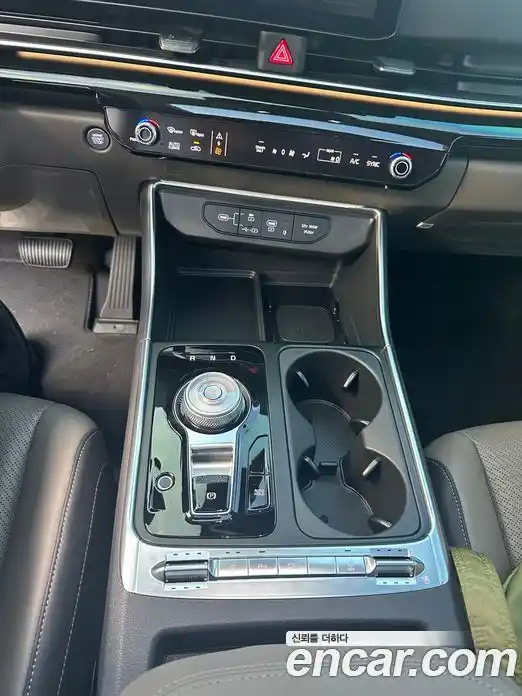 Kia Canival 2026 1.6 Автомат в Москве № 56044, фото 8