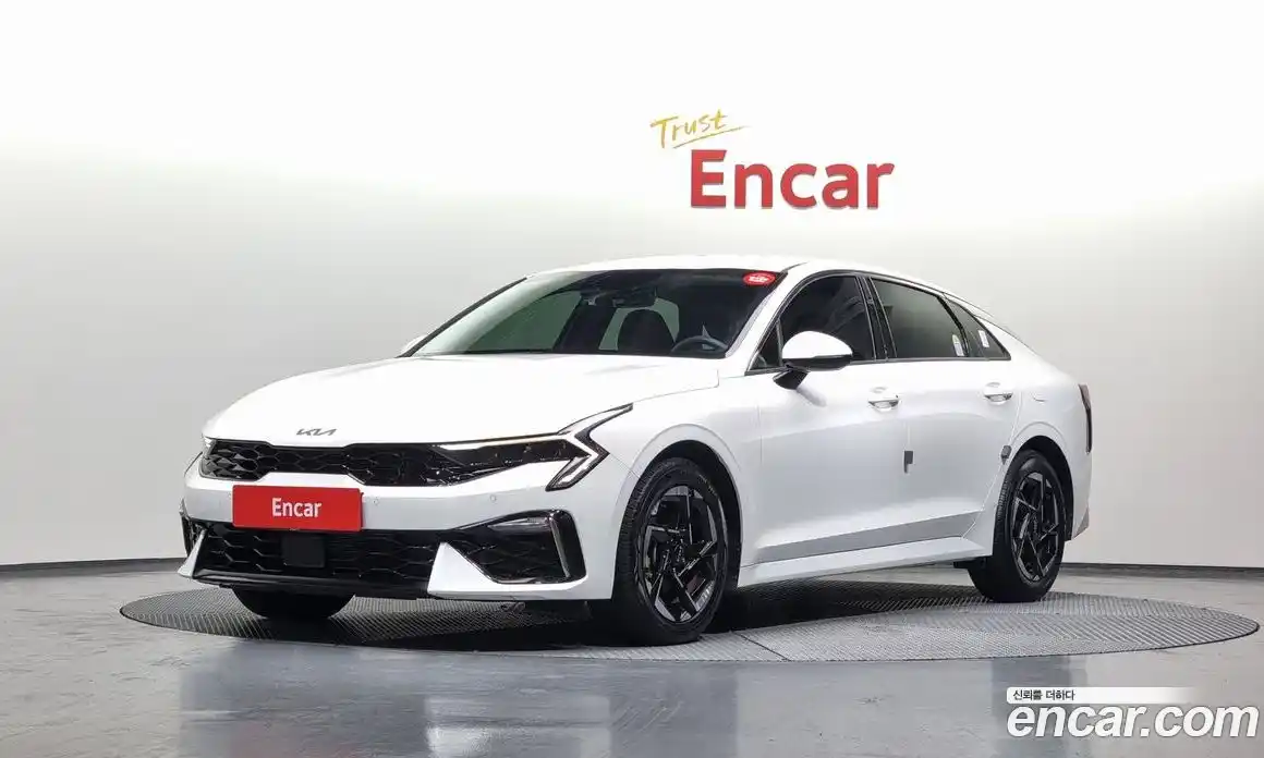 Kia K5 2024 2.0 Автомат в Москве № 56321, фото 1