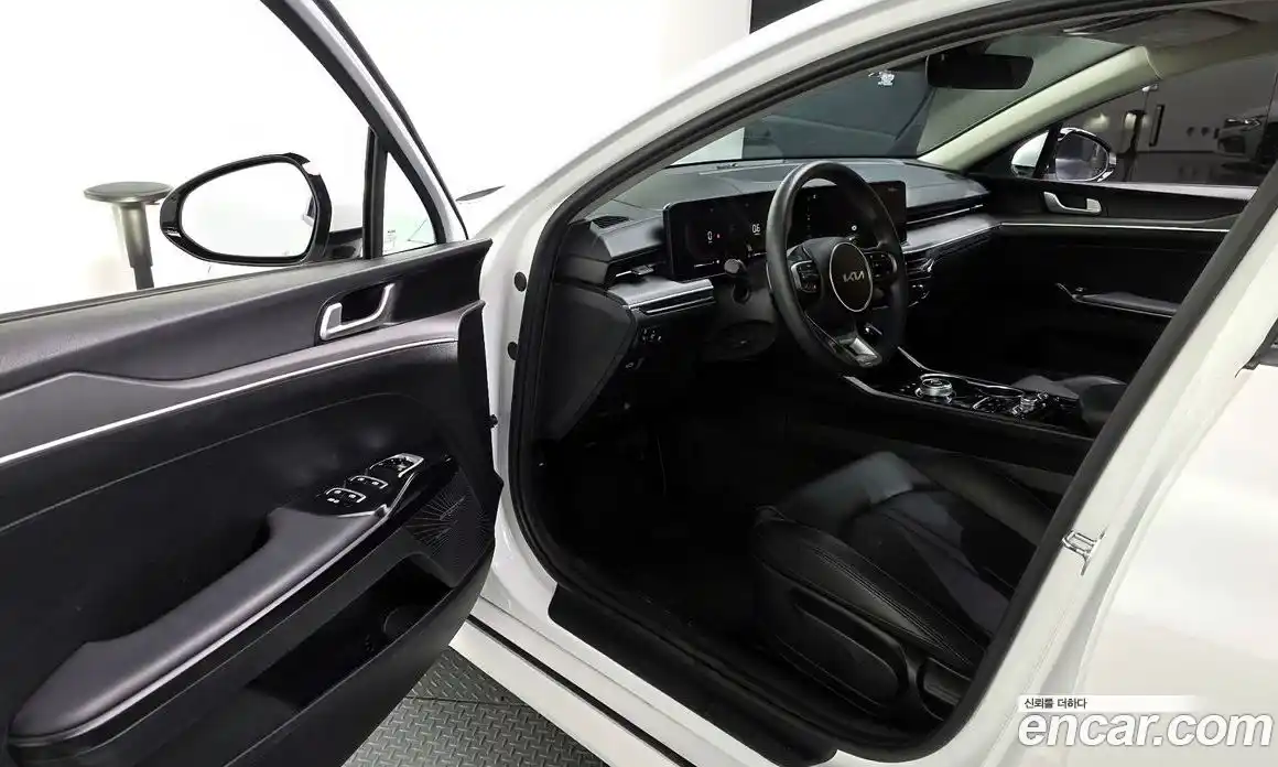 Kia K5 2024 2.0 Автомат в Москве № 56321, фото 10